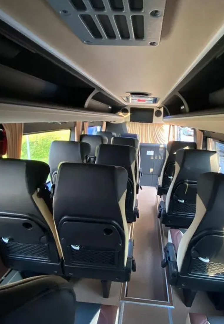 Аренда Mercedes Benz Sprinter 907 черный VIP заказ с водителем в Москве